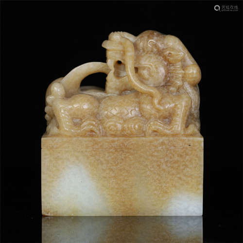 CHINESE YELLOW JADE DRAGON SEAL