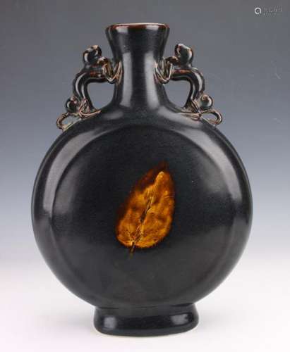 CHINESE JIZHOU WARE BLACK GLAZE WITH LEAF VASE