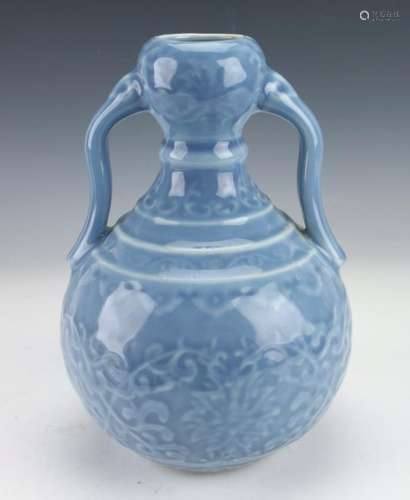 PALE BLUE GARLIC HEAD VASE