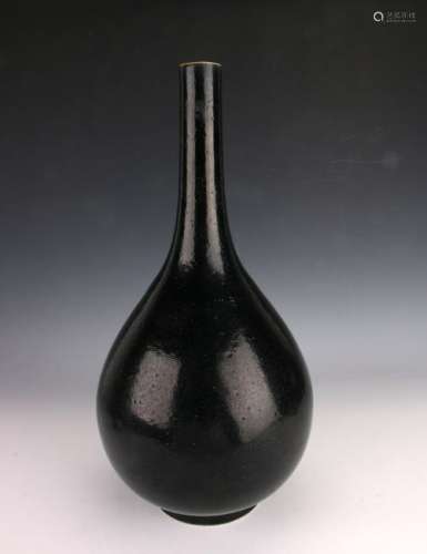 TALL BLACK BOTTLE VASE