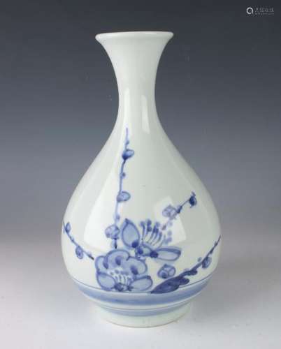 BLUE AND WHITE VASE