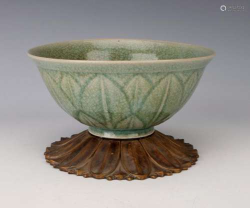 CELADON AND BRONZE LOTUS BOWL