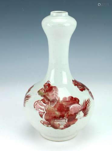 RED AND WHITE GARLIC HEAD VASE