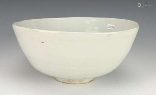 CHINESE PORCELAIN WHITE GLAZED BOWL