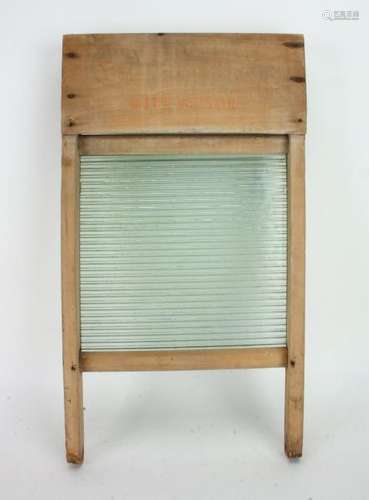 VINTAGE WALTER WOODS WASHBOARD