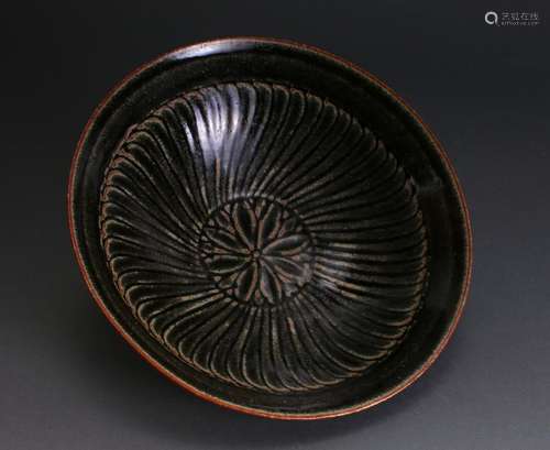 CHINESE BROWN GLAZED BOWL WITH FLORAL MEDALLION