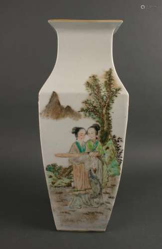 CHINESE PORCELAIN VASE WITH FOO DOG HANDLES