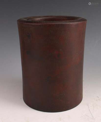 SMOOTH WOODEN TAPERED BRUSH POT