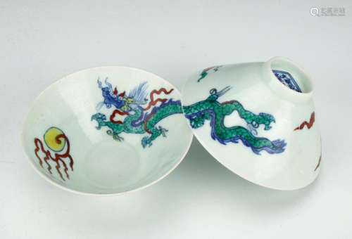 PAIR OF PORCELAIN DRAGON CUPS