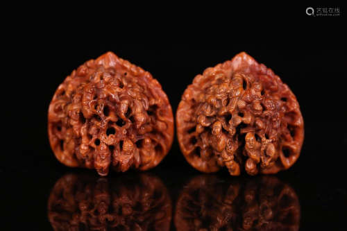 A  PAIR OF  WALNUT EIGHTEEN ARHAT CARVED ORNAMENT