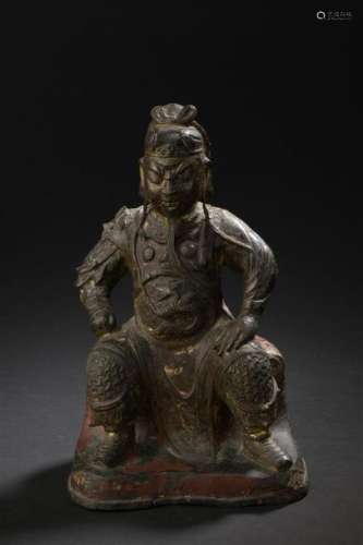 Statuette de Guandi assis en bronze laqué rouge et...;