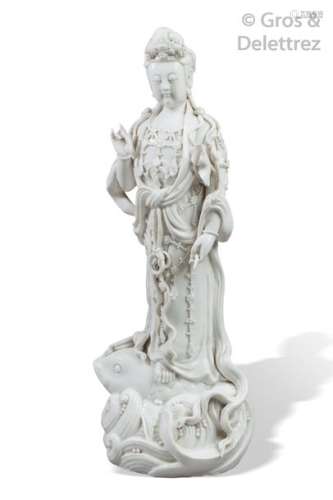 Chine, vers 1920 Importante statuette en porcelain…