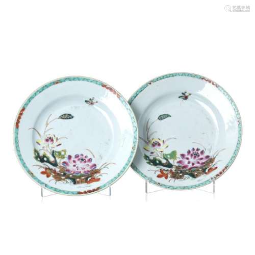 Pair of chinese porcelain plates, Qianlong