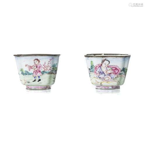 Two bowls in Canton enamels, Qianlong