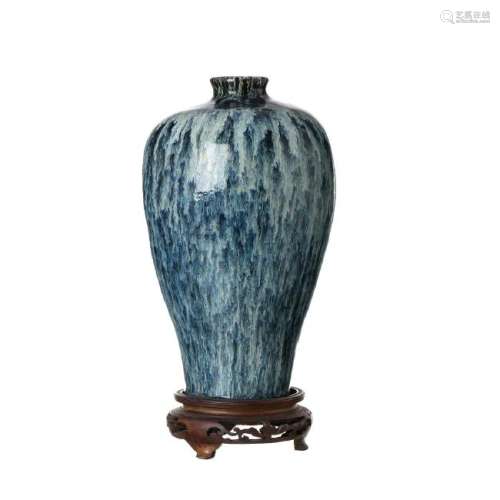 Hare's fur Vase in Chinese porcelain