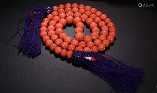 A RED-CORAL COURT BRACELET.ANTIQUE