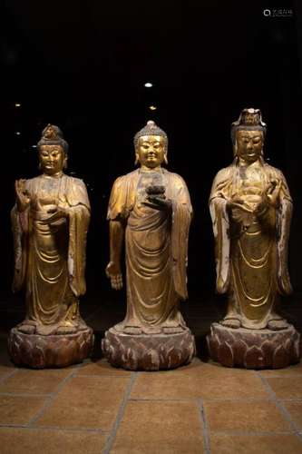 THREE CARVED-GLITED WOOD CARVING OF BUDDHAS ANTIQUE