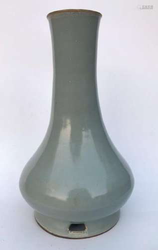 A LONGQUAN-CELADON VASE.ANTIQUE