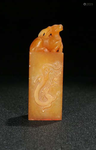 A TIANHUANG STONE BEAST BUTTON SEAL