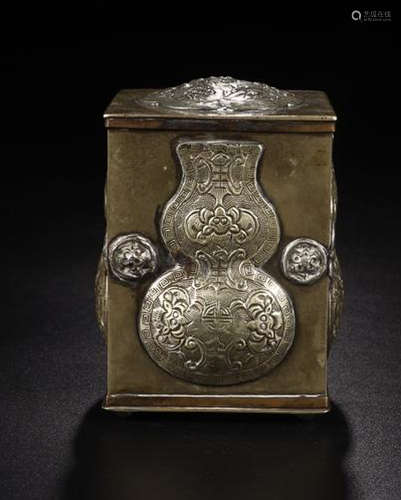 A BRONZE SEAL BOX