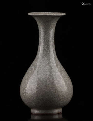 A XIKOU OKHO SPRING BOTTLE