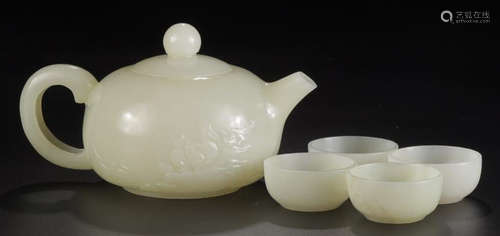 A SET OF HETIAN JADE TEAPOT