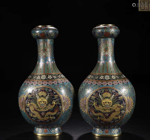 A PAIR OF QIANLON MARK CLOISONNE GARLIC BOTTLES