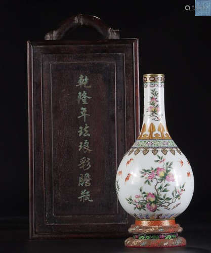 A QIANLONG MARK ENAMELED EGG BOTTLE