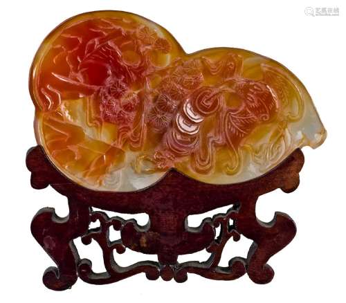 Agate carving