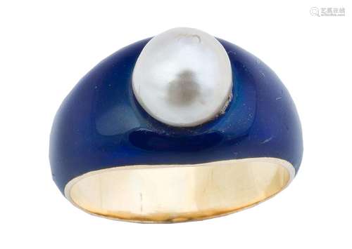 GOLD AND ENAMEL RING