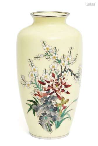 Vase cloisonné jaune, décoré de gerbes d'abricotie…