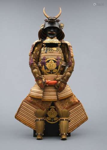 Armure de guerrier Japonais (yoroi) dorée et en pa…