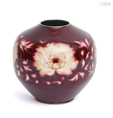 Vase cloisonné globulaire rouge, décoré d'une fris…