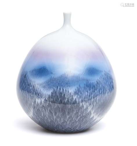 Vase en porcelaine globulaire à col étroit, orné d…