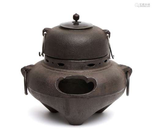 Réchaud à thé en fer (chagama) composée d'une boui…