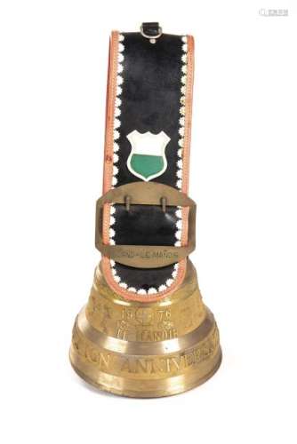 Cloche de vache en bronze de Gland-Le Manoir datée 1976