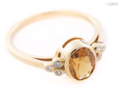 Bague en or jaune .750 sertie d'une citrine