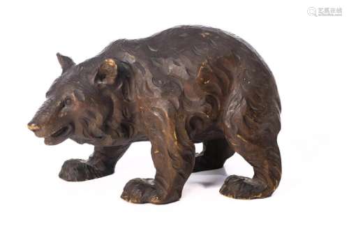 Statuette en bois sculpté d'un ours de Brienz