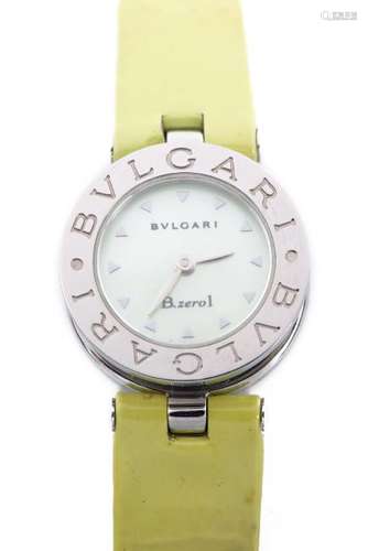 Bulgari montre bracelet B.zero1 avec cadran en nacre