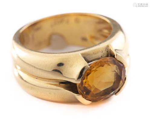 Piaget bague en or jaune .750 sertie d'une citrine