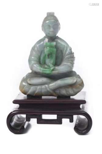 Statuette de bouddha en jadéite verte