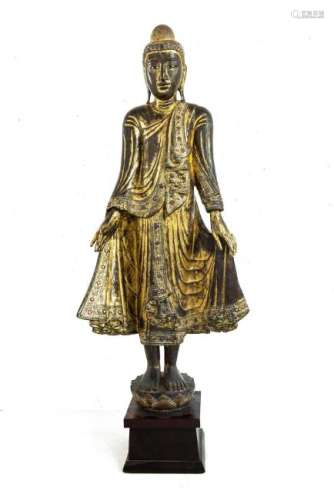 Bouddha debout en bois laqué noir et or avec verroterie