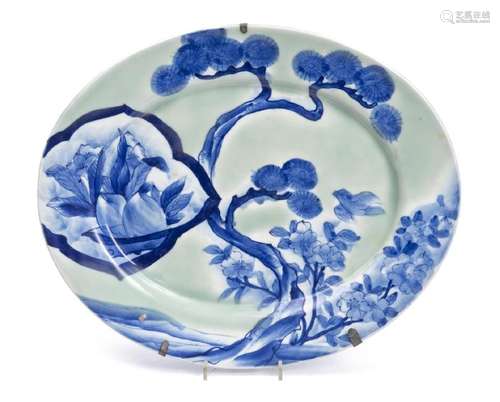 Plat en porcelaine du Japon