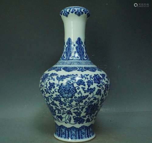 A Blue and White Porcelain Vase