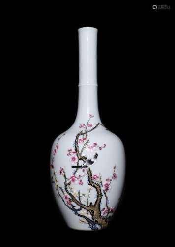 A Magnificent and Rare Famille Rose Porcelain Vase