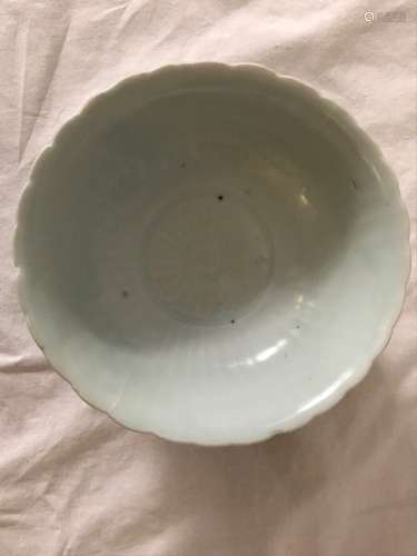 A White-Glazed Porcelain Bowl