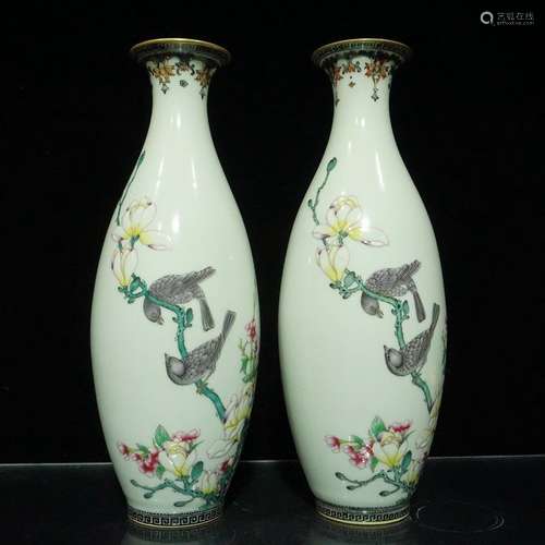 A Pair of Famille Rose Porcelain Vases