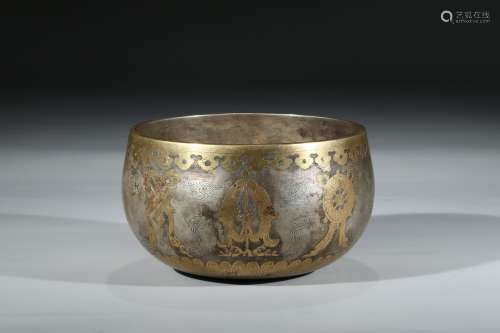 A SILVER GOLD-INLAID 'EIGHT BUDDHIST MOTIF' BOWL