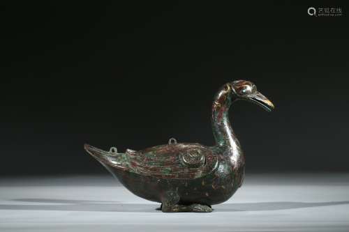 AN ARCHAISTIC BRONZE GOLD AND SILVER INLAID DUCK-FORM CENSER