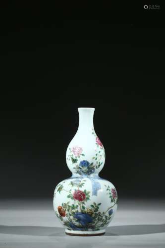 A FAMILLE ROSE 'FLOWERS' DOUBLE GOURD VASE
